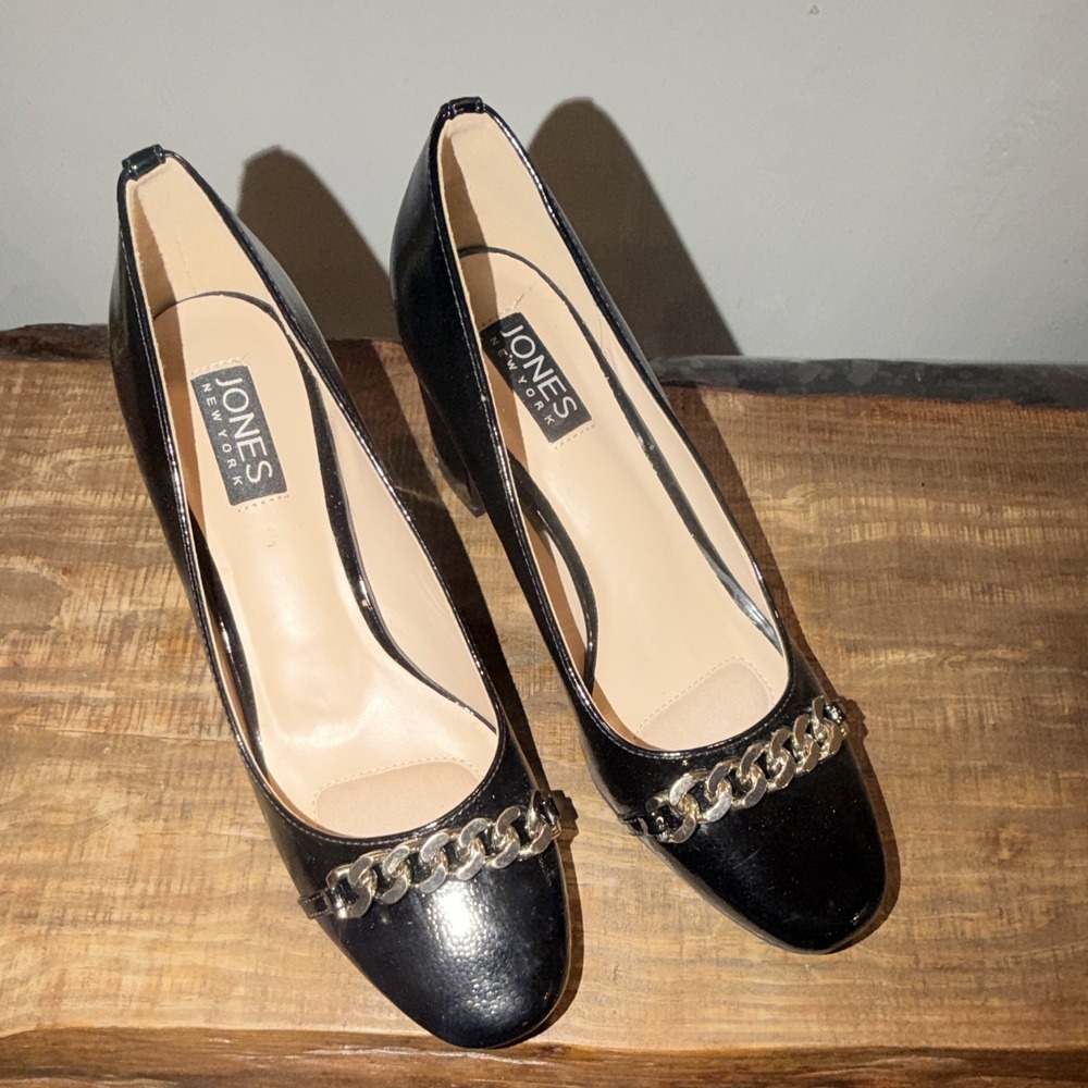 Jones New York Black Faux Leather Chain Round Toe Slip On Women's Pump Size 7.5